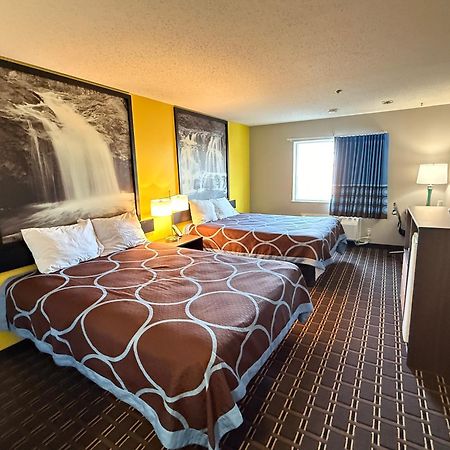 Super 8 By Wyndham Reedsburg Exterior foto