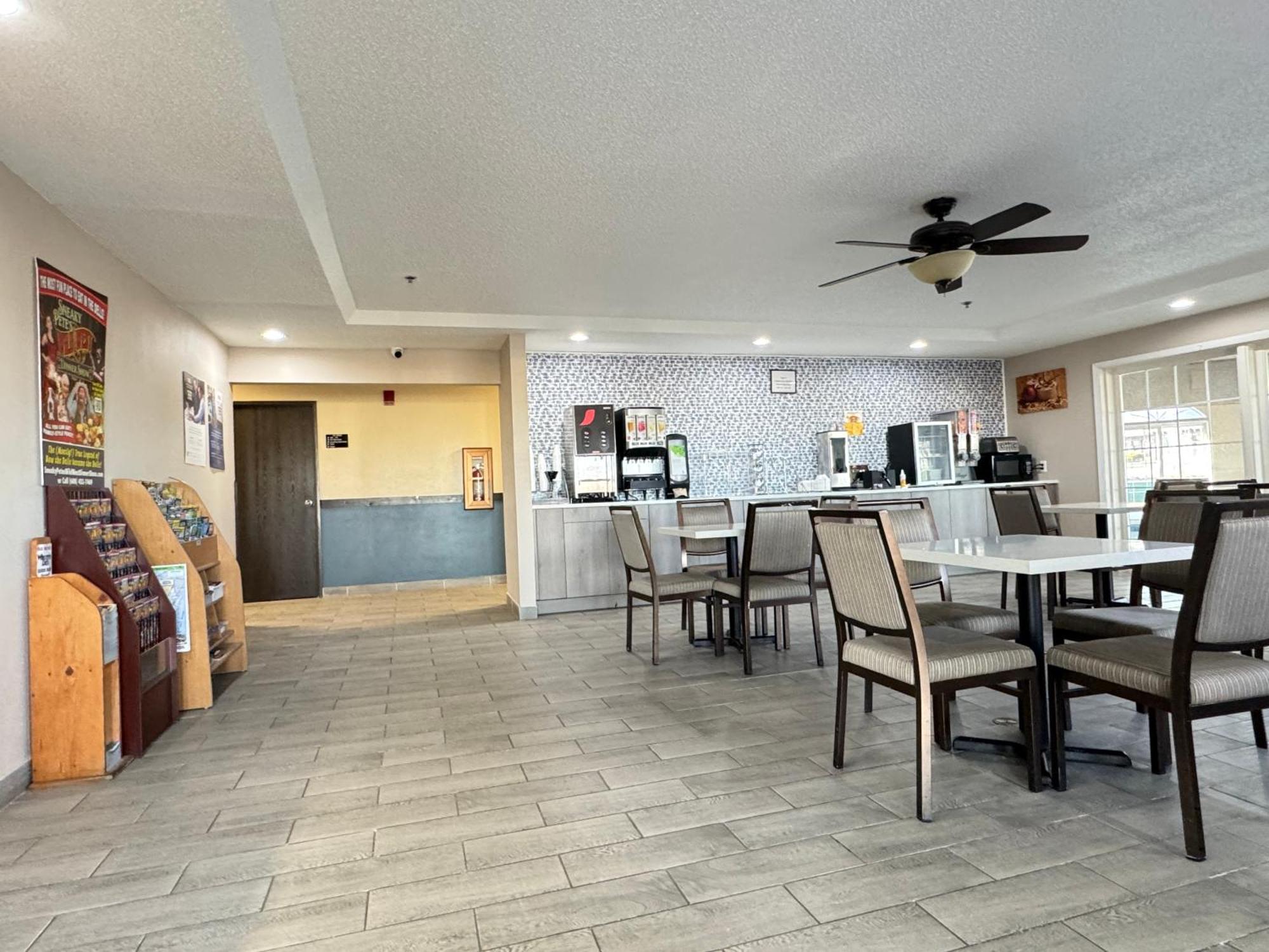 Super 8 By Wyndham Reedsburg Exterior foto